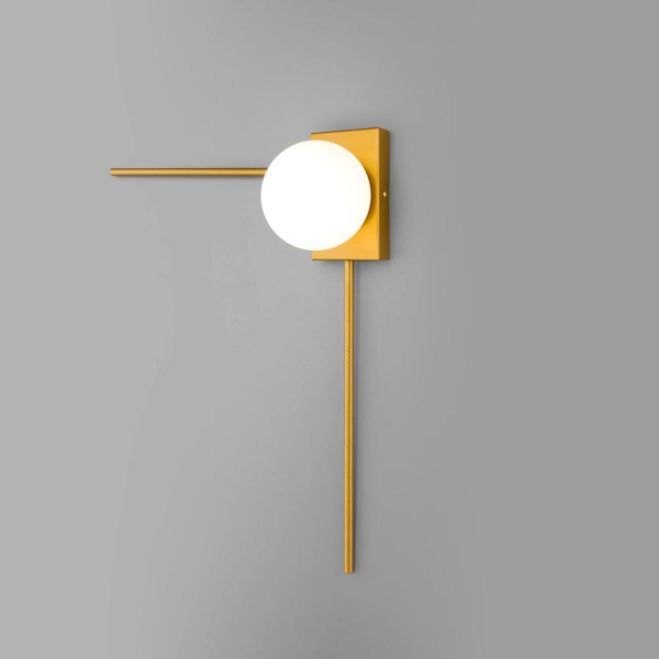 Настенный светильник со стеклянным плафоном 40035/1 золото