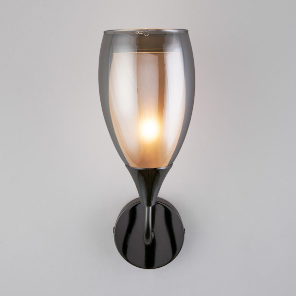 Настенный светильник со стеклянным плафоном 50285/1 черный жемчуг