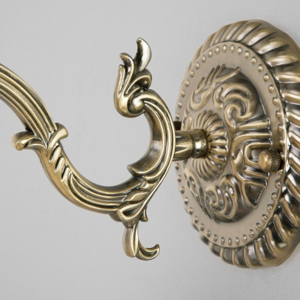 Настенный светильник со стеклянным плафоном 60106/1 античная бронза