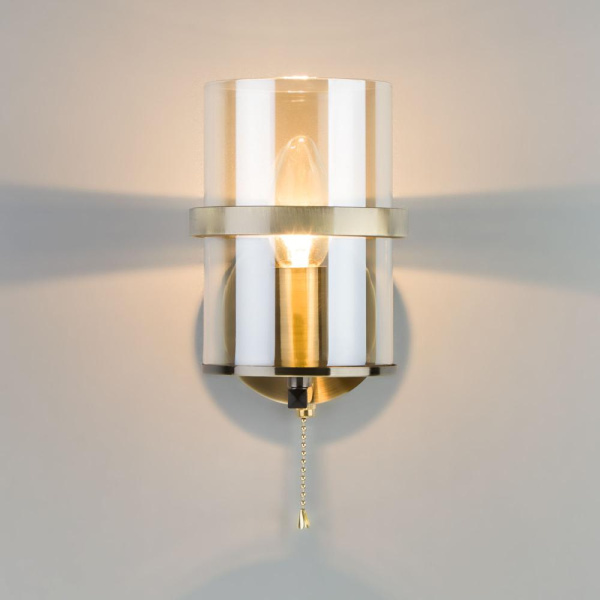 Настенный светильник со стеклянным плафоном 60085/1 античная бронза