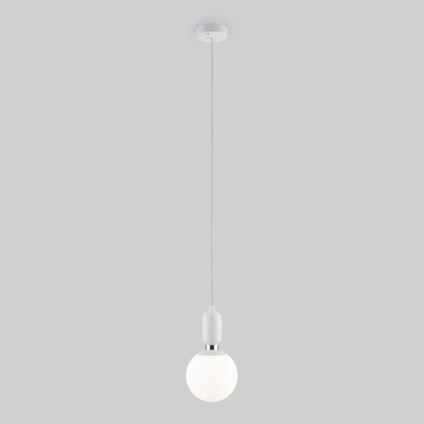 Подвесной светильник со стеклянным плафоном 50151/1 белый