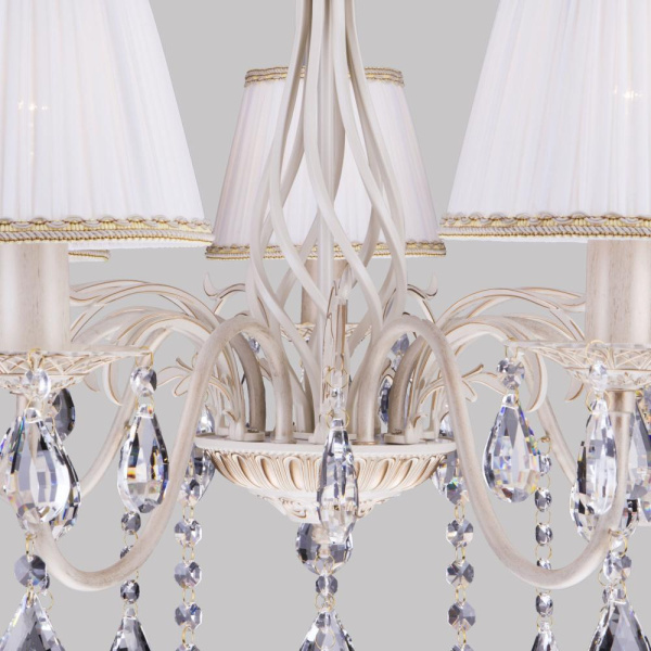 Подвесная люстра с тканевыми абажурами 3637/7 белый с золотом