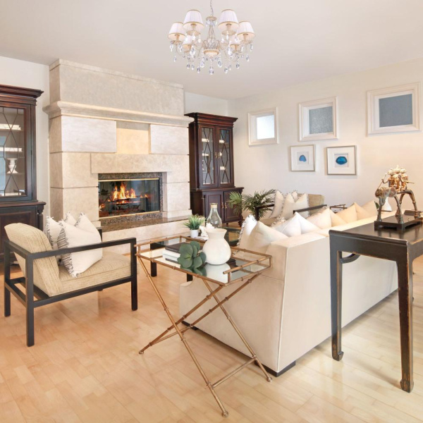 Подвесная люстра с тканевыми абажурами 3637/7 белый с золотом