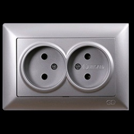 VS2815149 Розетка 2х серебряный металлик