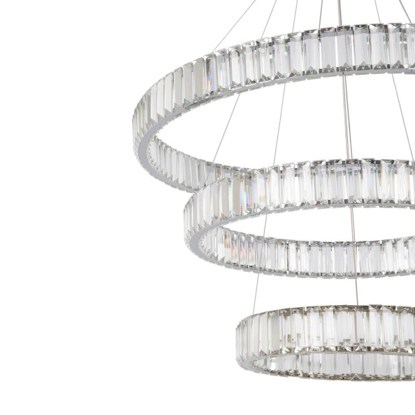 Серия Tier прекрасное дополнение к вашему интерьеру. Светильник может быть использован в интерьерах смешанного типа, например , голливудский гламур и современная классика. Хрустальный потолочный светильник излучает свет днем и ночью. В солнечном свете его