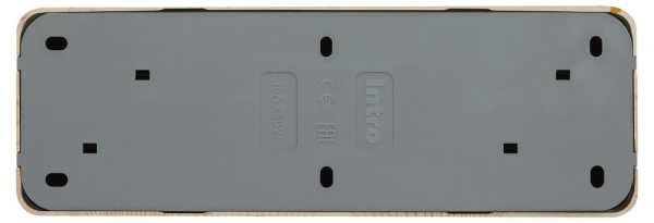 Розетка Intro Quadro 2-208-11 четырехместная с заземлением 4х2P+E, 16А-250В, IP20, открытой установки, сосна