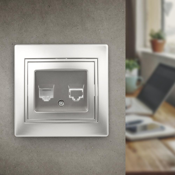 Розетка Intro Plano 1-303-03 информационная RJ45, IP20, СУ, алюминий