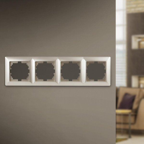 Рамка для розеток и выключателей Intro Solo 4-504-04 на 4 поста, СУ, шампань