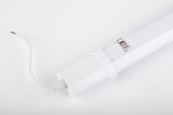 Линейный светодиодный светильник ЭРА SPP-3-40-6K-M 36Вт 6500К 3060Лм IP65 1215х60х35 матовый