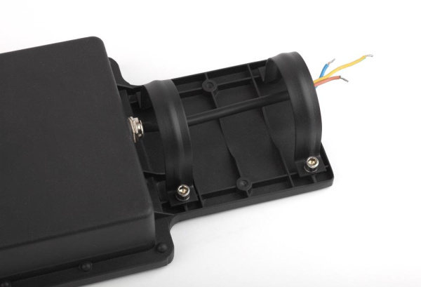 Уличный светильник ЭРА SPP-502-0-50K-120 120Вт 5000К 12000Лм IP65 КСС  Ш-с  IC-SMD 48/60мм