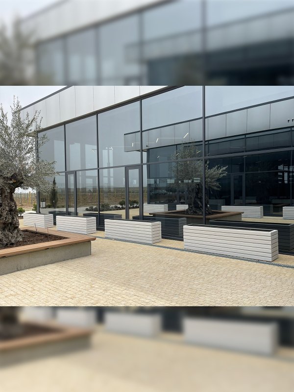 Кашпо из полимерпесчаного композита