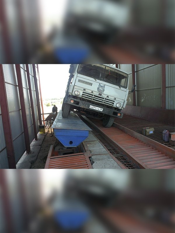 Автомобилеразгрузчик одноколейный боковой БОРА