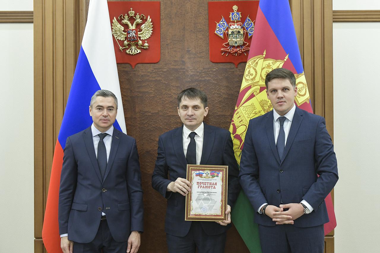Александр Руппель вручил награды выдающимся промышленникам Краснодарского края