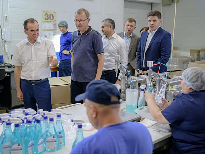 Вениамин Кондратьев посетил предприятие по производству профессиональной и бытовой химии