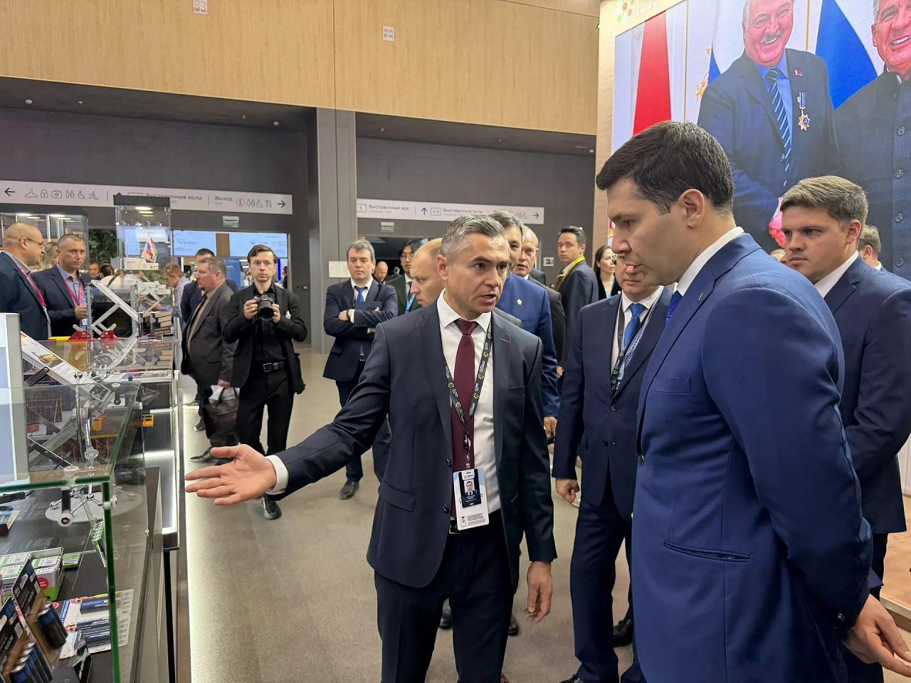 Антон Алиханов оценил промышленный потенциал Краснодарского края на выставке ИННОПРОМ в Минске