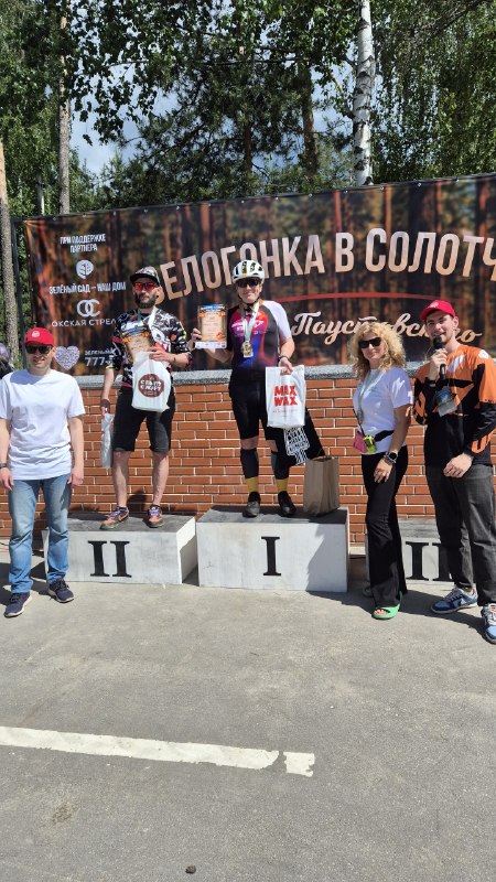 Призовые итоги большого гоночного уикэнда: 10 медалей!