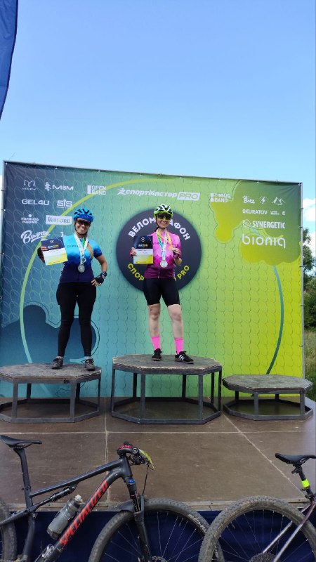 Поздравляем наших девочек Елену и Оксану с 🥇и🥈в категории на марафонской дистанции!!!