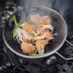 Грибы с овощами на сковороде