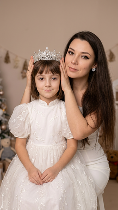 Семейный studio portrait ко Дню защиты детей