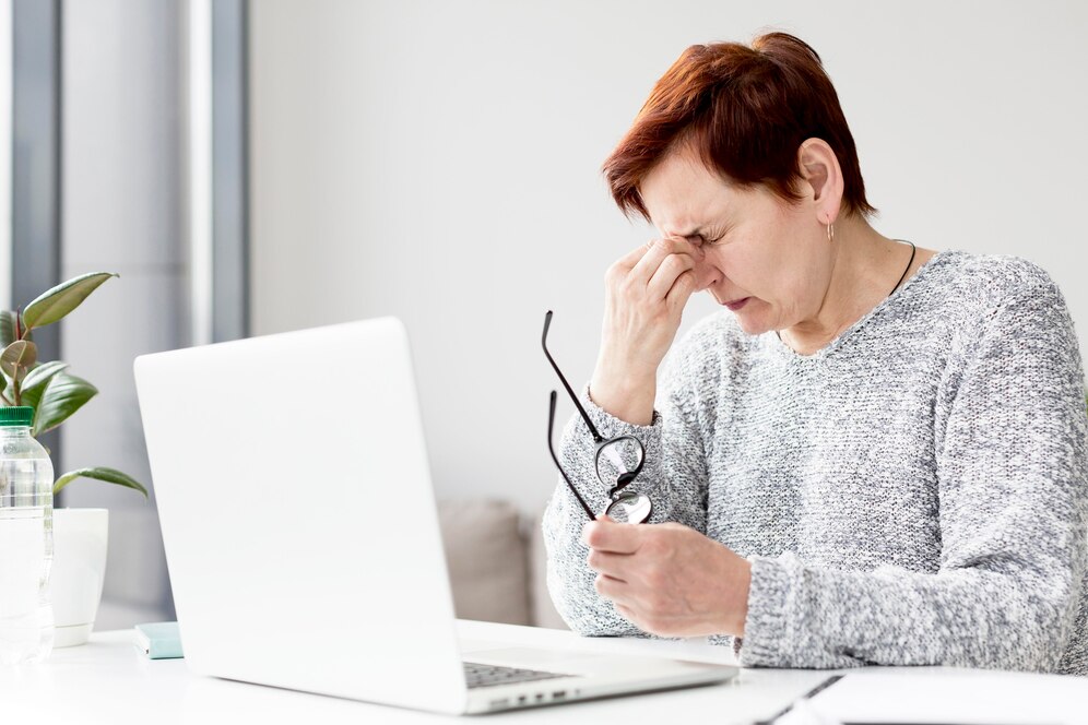 front-view-woman-with-anxiety-desk_23-2148567294.jpg