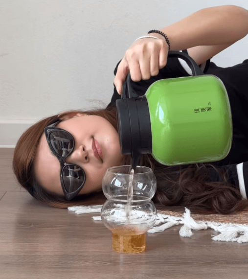 Термочайник объем 1.2 л. цвет зеленый