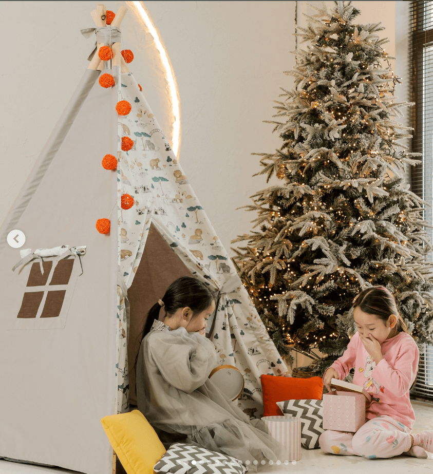 Вигвам для детских игр цвет белый\принт лес на белом фоне