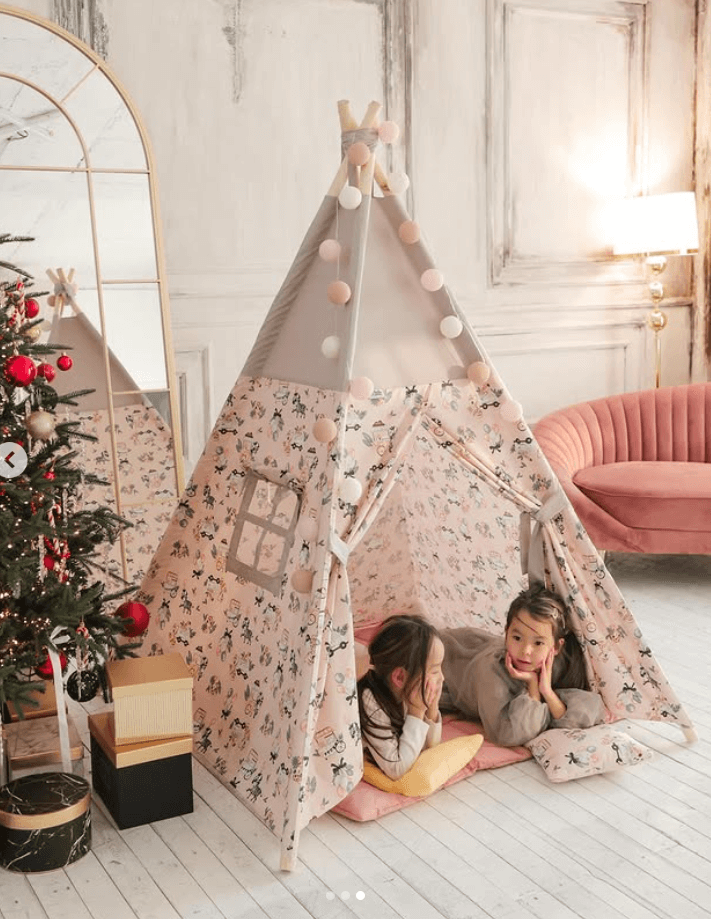 Вигвам для детских игр цвет серый\принт на розовом фоне