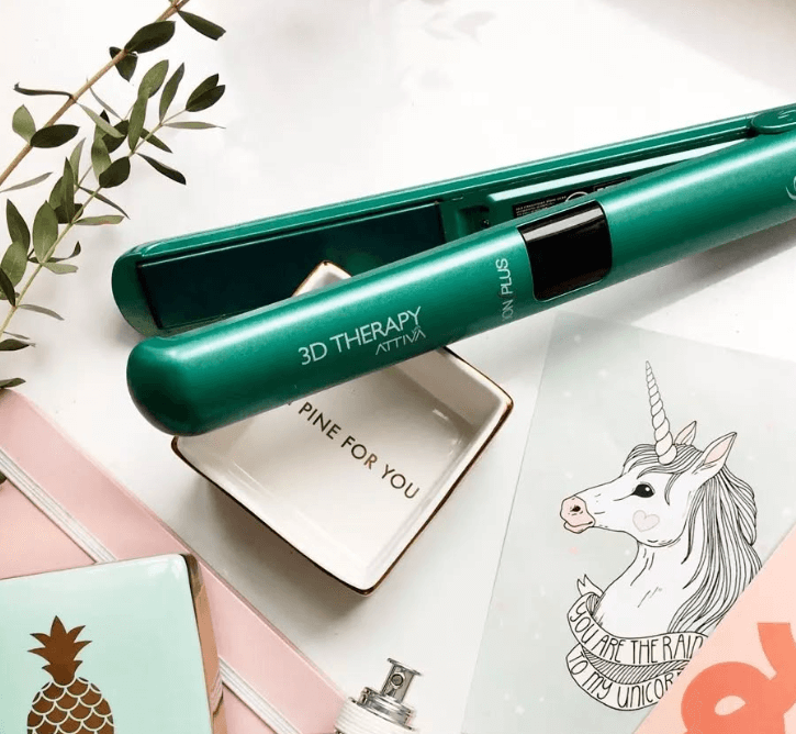 Новый утюжок от Ga.Ma Здоровые блестящие волосы без наэлектризованности благодаря ионизации и турмалиновым пластинам.