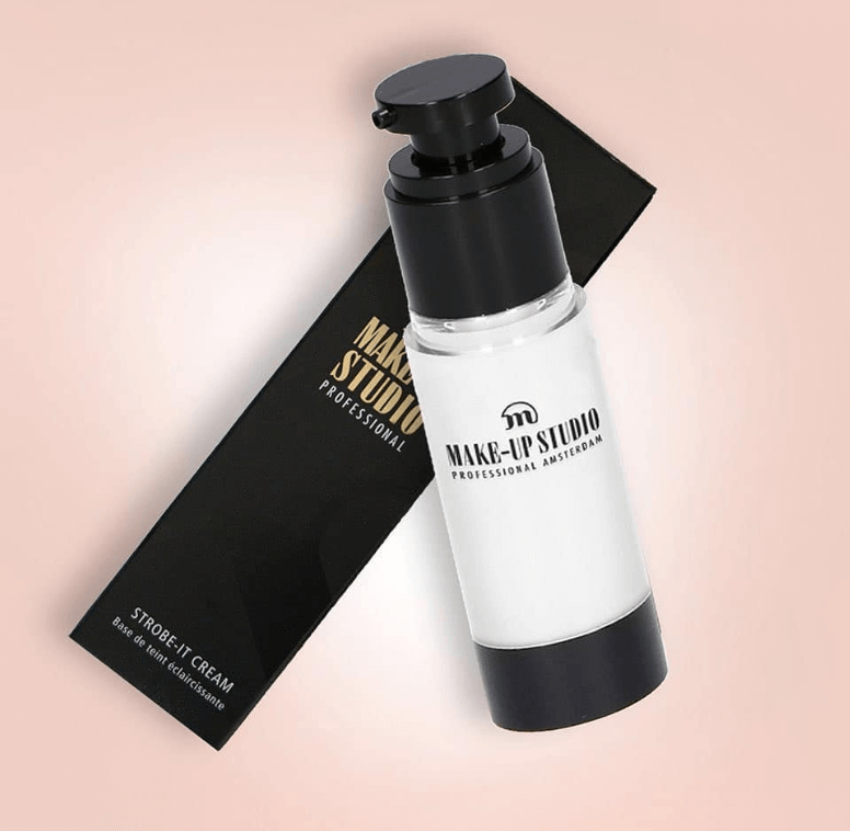 Мы предлагаем вам базу под макияж от Make up studio  придает стойкость макияжу