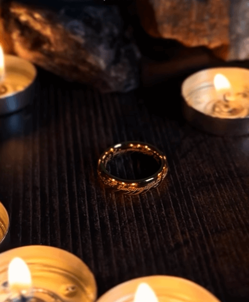 Кольцо Всевластия из фильма Властелина колец