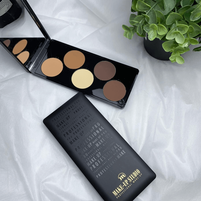 Популярные сухие корректоры от make up studio