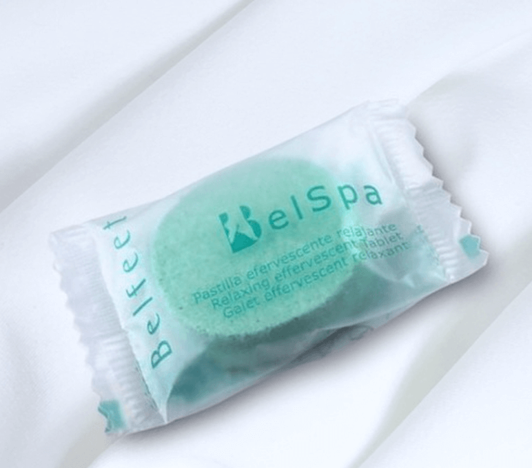 Спа-средство для ног от Belfeet снимает усталость, освежает, активизирует кровообращение.