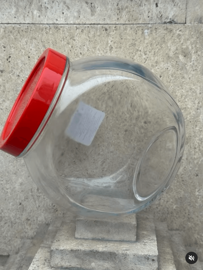 Баночка с красной крышкой 200мл