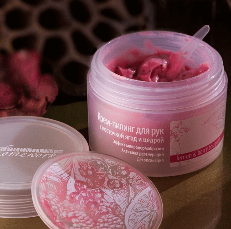 Крем-пилинг для рук с косточкой ягод и цедрой  Предназначен для ухода за кожей рук на этапе глубокого очищения.