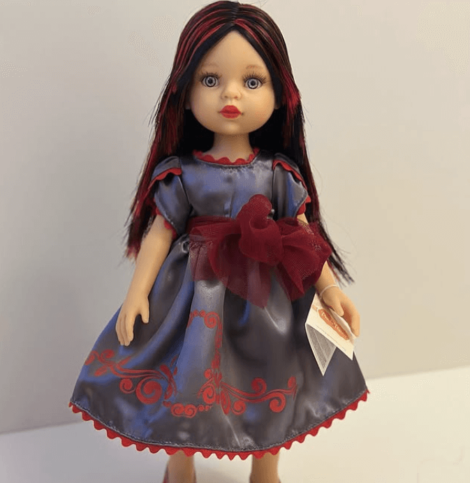 Роскошная красотка Все куколки упакованы в фирменные коробочки и оригинальных нарядах!