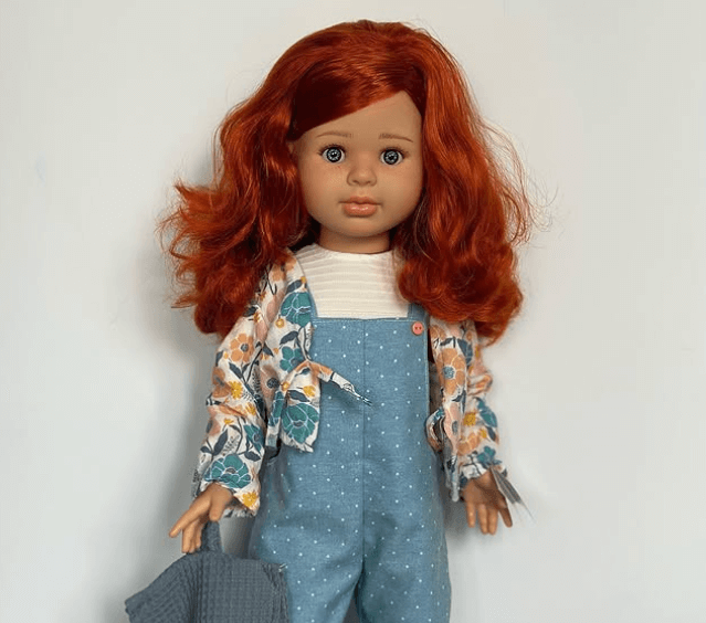 Роскошная куколка 60 см. Выполнена из винила высокого качества, который имеет легкий и приятный аромат ванили.