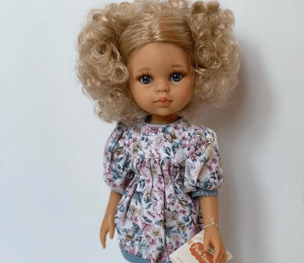 Размер: 34 см.Cтильная куколка прекрасный подарок  в наличии.Производство кукол осуществляется только в Испании