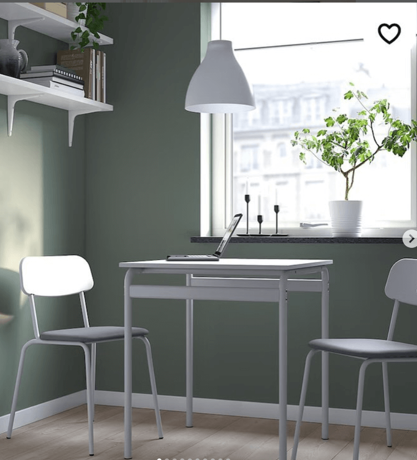 Стул Грасала с серой обивкой