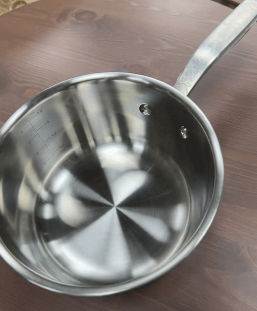 Ковш с крышкой 2,4л из серии Сенсуэлл