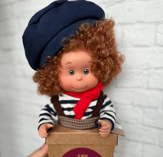 Lyutiny (Лютины) - в переводе с французского означает «домовые». Кукла Ginger обеспечит процветание.