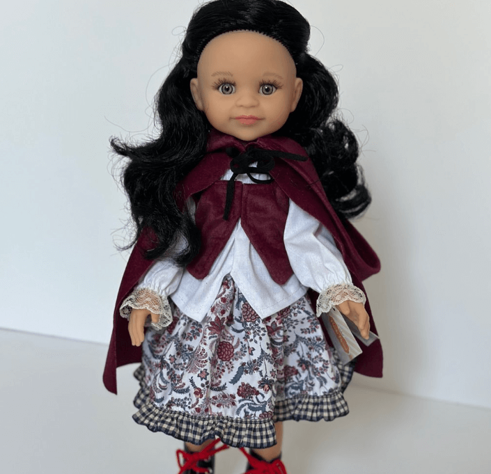 Красавица🍭Размер: 32 см 🍭Имеет легкий аромат ванили🍭Все куколки упакованы в фирменные коробочки и оригинальных нарядах! 🍭Испания