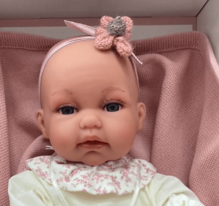 Гибкая малышка🥰  Внутри крошки вставлен спец.скелетик, состоящий из множества звеньев,  ✨Размер: 34 см