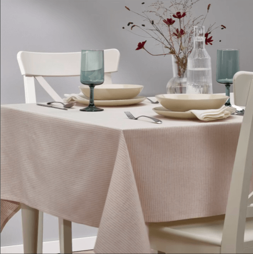 Скатерть Сильверарв бледно-розового цвета