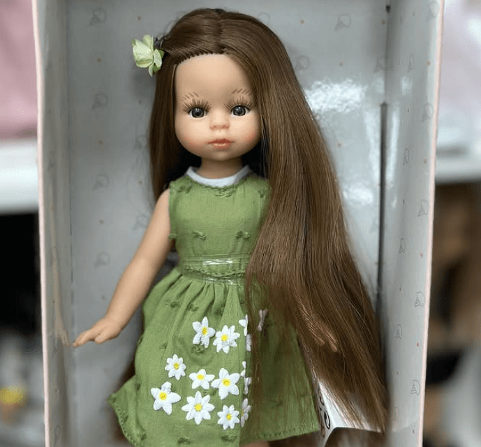 Очаровательная малышка С длинными волосами и в зеленом платье   ✨Размер: 21 см ✨Вкусно пахнет ванилькой