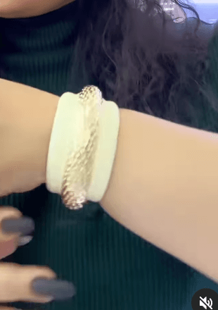 Белые эмалевый браслет