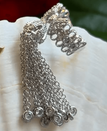 Колечко с кисточкой цвет серебряный