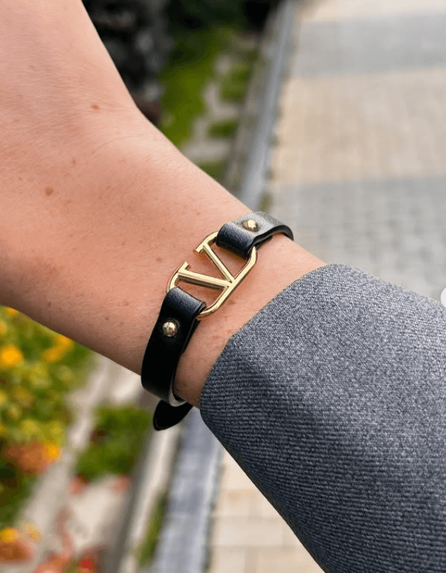Браслет из эко кожи и металла цвет черный