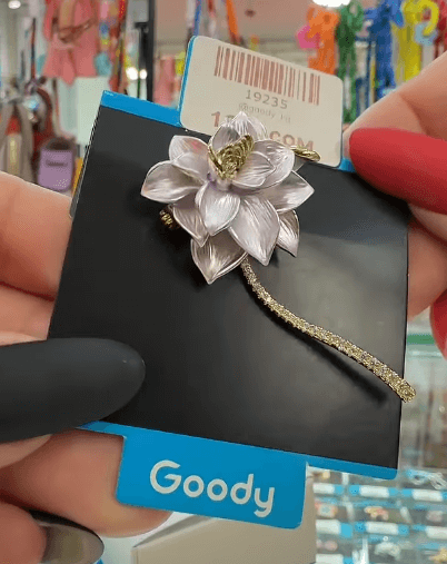 Брошь "Цветок "