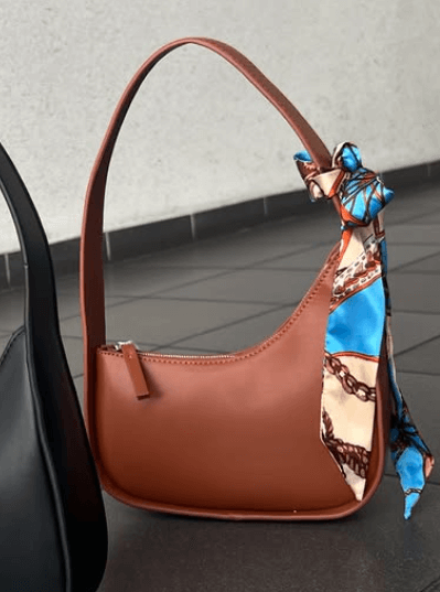 Небольшая сумочка с асимметрией цвет коричневый