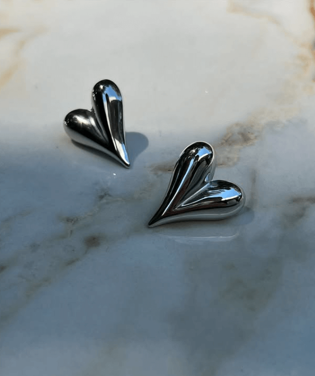 Серьги гвоздики в виде сердца